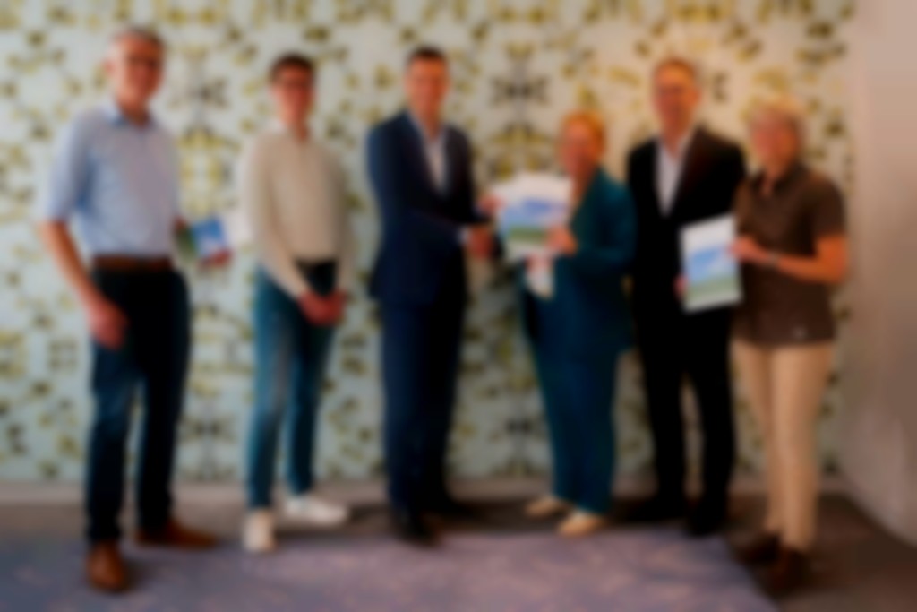 https://www.hetschaap.nl/actieplan-kracht-van-de-kudde-aangeboden-aan-ministerie/